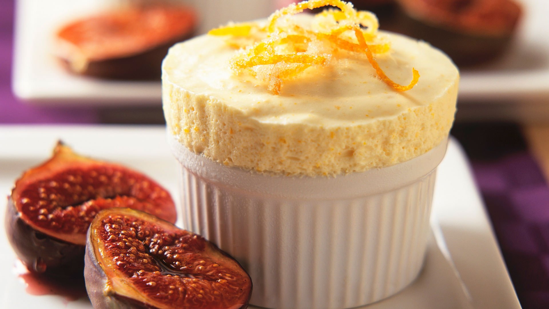 Orangenparfait nach Soufflé-Art - Lactalis Food Service